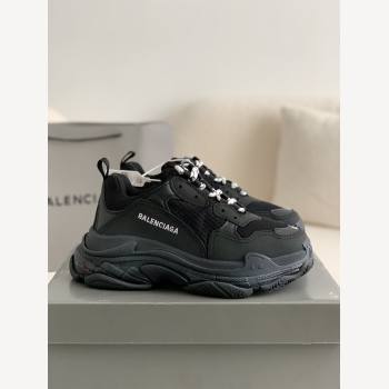 Balenciaga TRIPLE S ALLOVER LOGO Sneakers (726-kb)