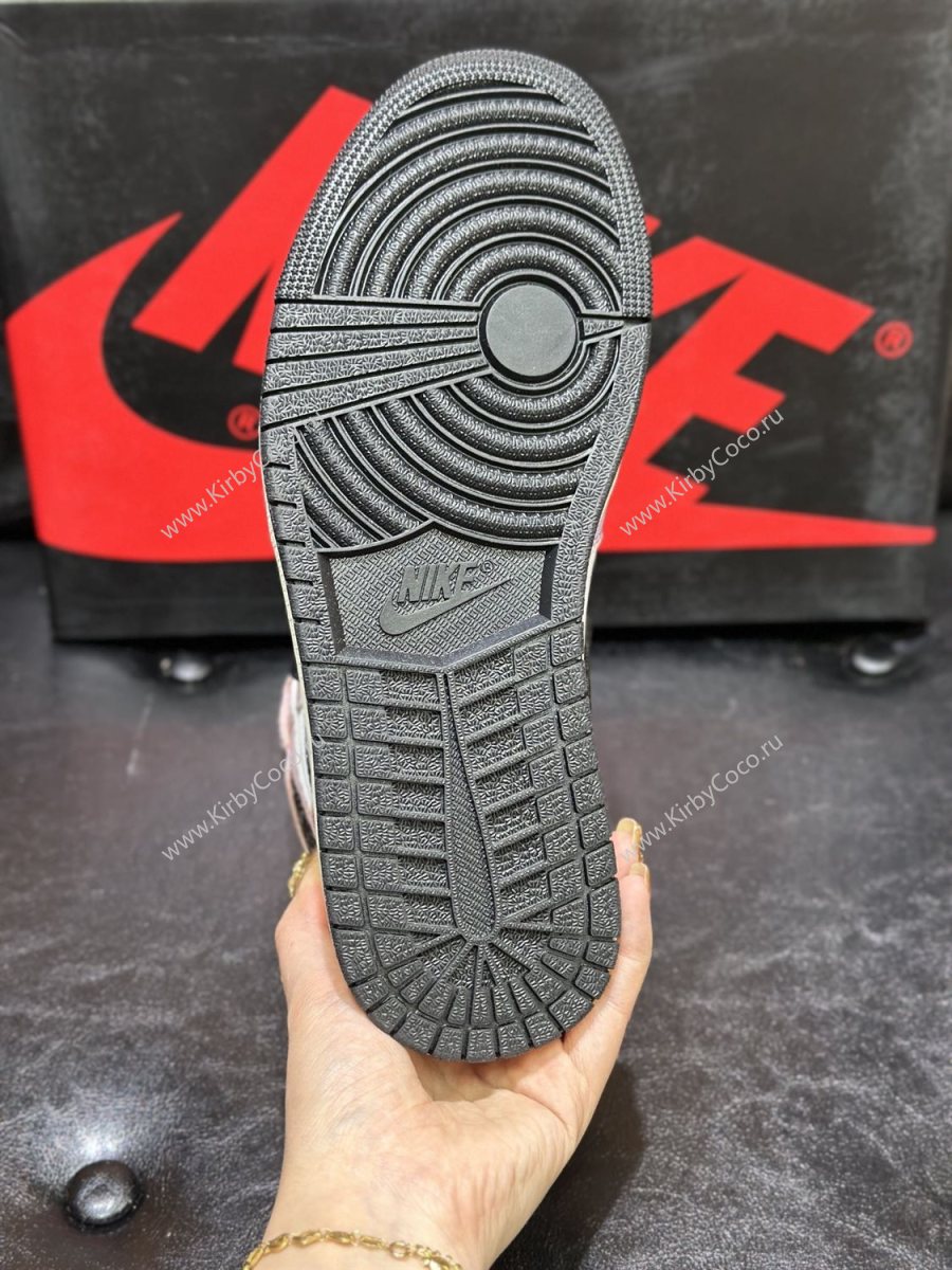 Jordan 1 Retro High OG Skyline (839-kb) - Image 10