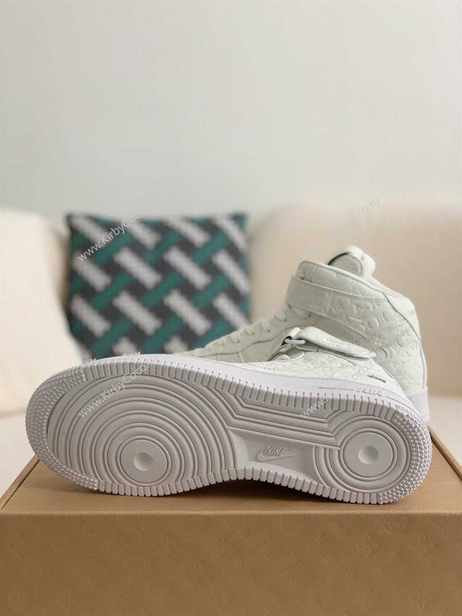 Louis Vuitton x Nike Air Force 1 High (780-kb) - Image 10