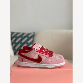 NIKE x SB Dunk Low Sneakers (657-kb pop-2)