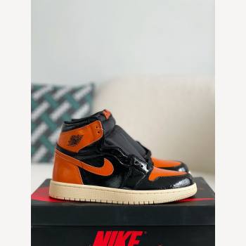 Air Jordan 1 Retro High OG Chicago Red (1578-kb)