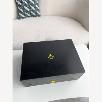 3434 Jordan 4 Manila Sneakers