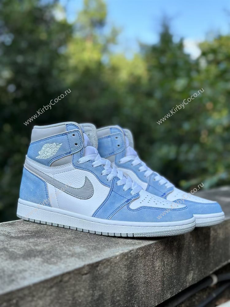 3477 Air Jordan 1 Retro High Hyper Royal Smoke Grey - Image 3
