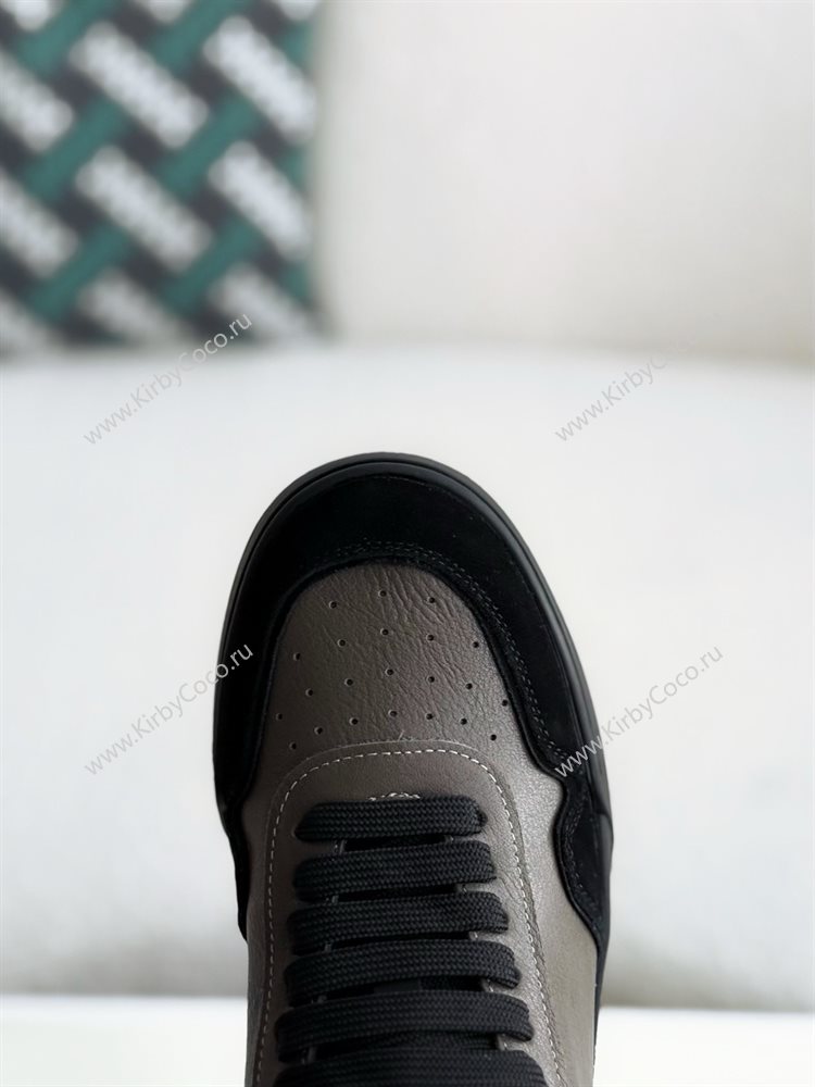 3882 Dolce Gabbana Sneakers - Image 9