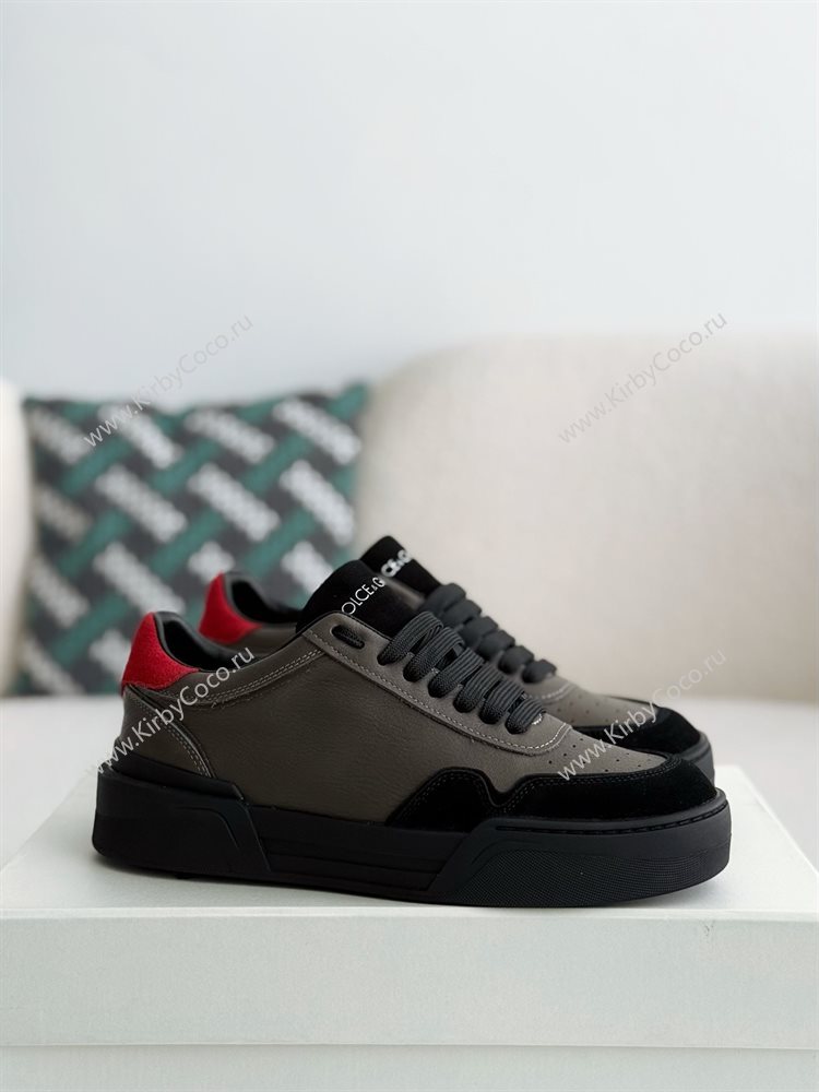 3882 Dolce Gabbana Sneakers - Image 2