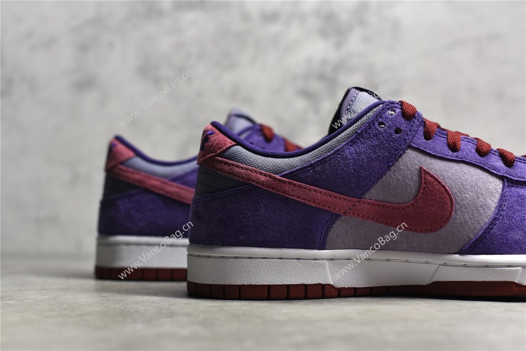 nike dunk sb plum